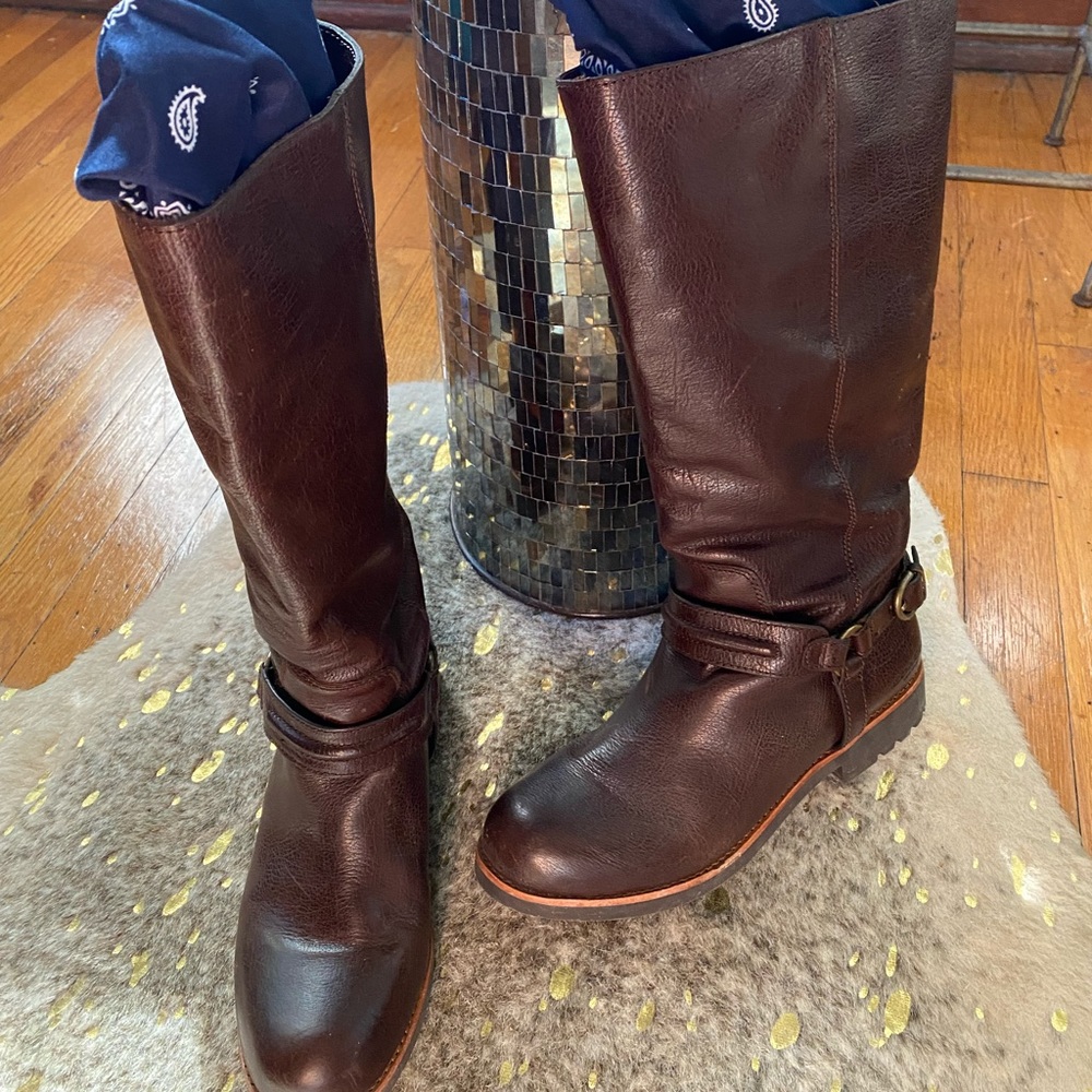 Coach boot Chestnut size 9M